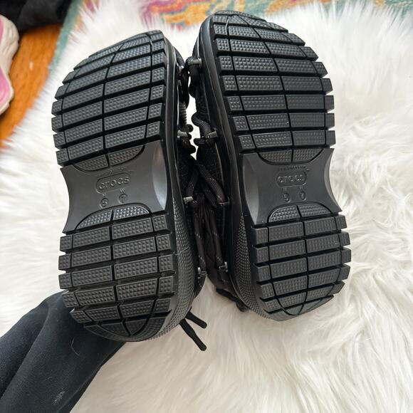 NWOT Rauw Alejandro x Crocs Mega Crush Clog in Black w/ Extra Laces - Picture 8 of 11